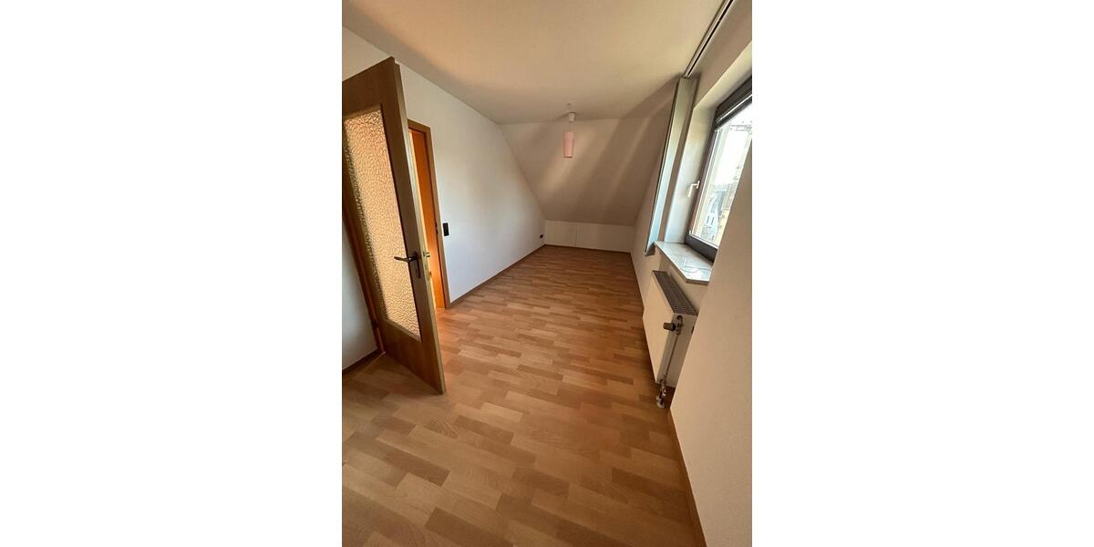 Doppelhaushälfte in Eckental-Forth 4 zimmer