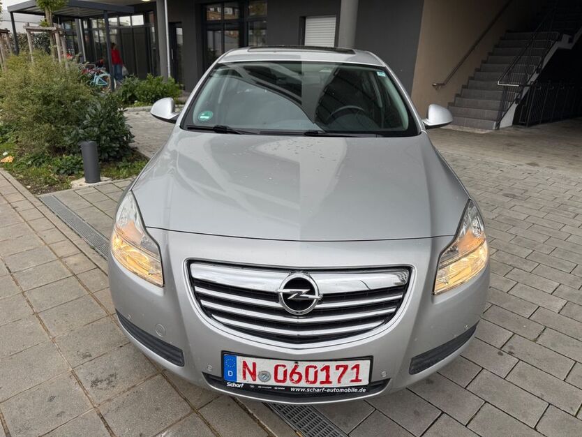 Opel Insignia 147.000 km 3.900 € Nürnberg 90439