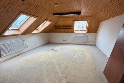 Zimmer zu vermieten all inklusive 2 x Dachgeschoss einmal Keller zimmer