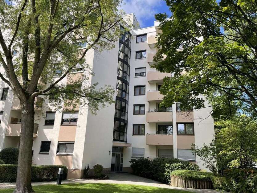 Wohnung zum Kaufen in Nürnberg 340.000 € 98.5 m²