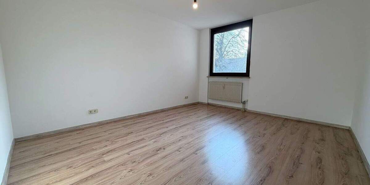 Moderne 2-Zimmer-Wohnung mit Loggia & Garage - Bezugsfrei in ruhiger Lage von Gebersdorf 2 zimmer