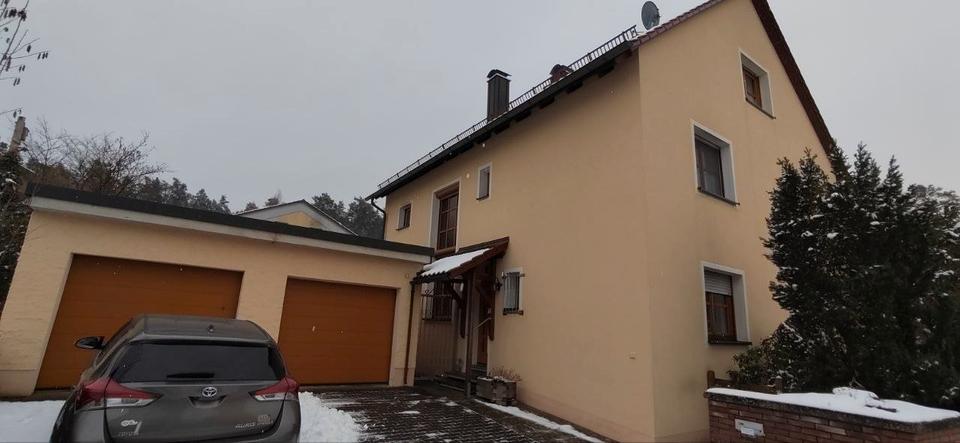 Einfamilienhaus Roth - 7 Zimmer, 180 m&sup2;, 599.000&euro; | Angebot:27115584