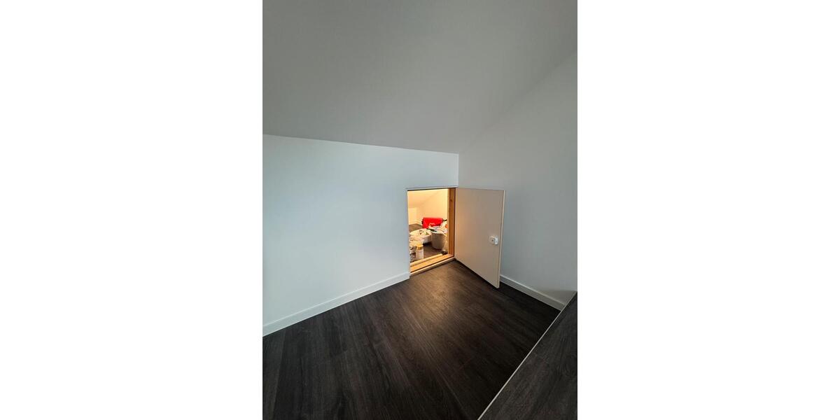 Etagenwohnung Schwabach - 5 Zimmer, 100 m&sup2;, 1.400&euro; | Angebot:26507659
