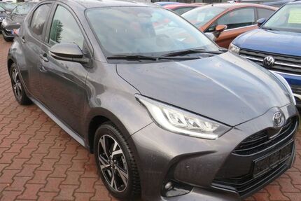 Toyota Yaris 5.963 km 19.990 &euro; Nürnberg 90431