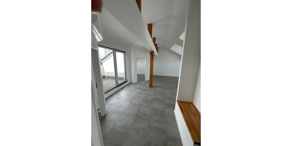 Dachgeschoßwohnung Nürnberg Rabus - 3 Zimmer, 70 m&sup2;, 980&euro; | Angebot:26288340