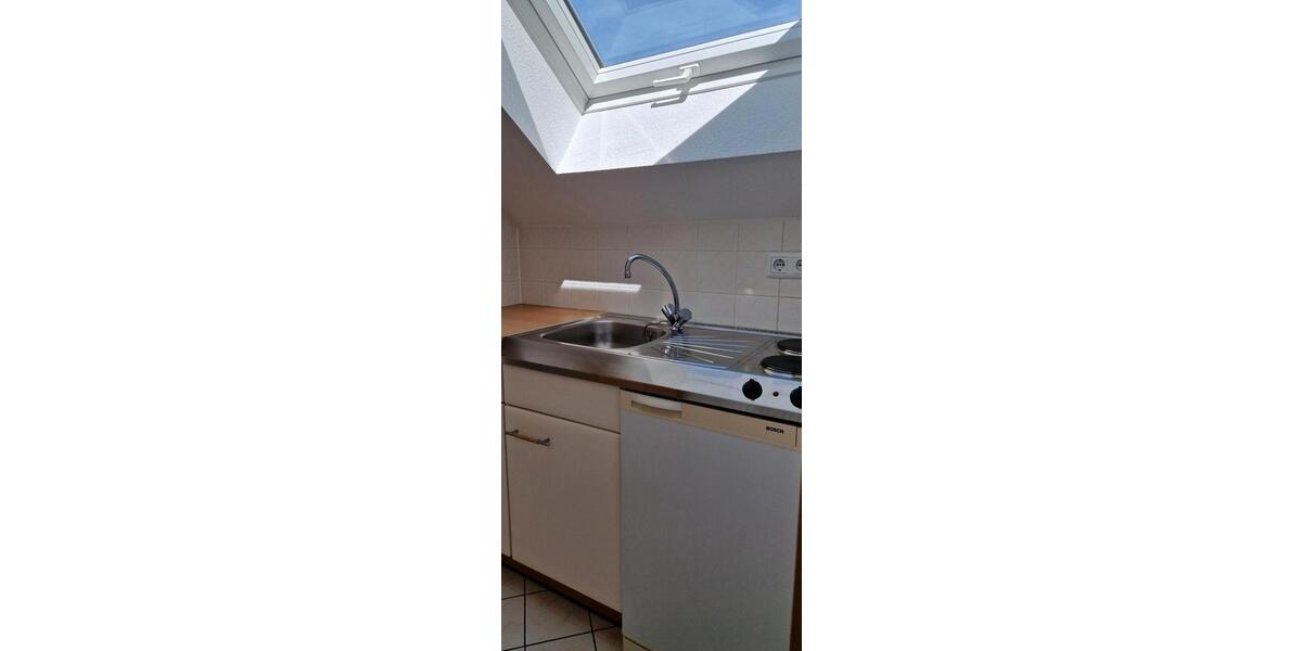 Dachgeschoßwohnung Nürnberg Zerzabelshof - 1.5 Zimmer, 25 m&sup2;, 225&euro; | Angebot:26337850