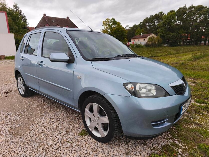Mazda 2 128.000 km 2.500 € Fürth 90765