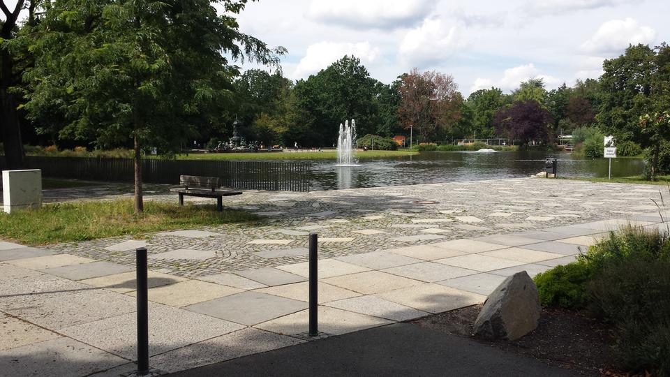 Voll möblierte sonnige und lichtdurchflutete 2-Zi-Wohnung beim Stadtpark in zentraler Lage 2 zimmer