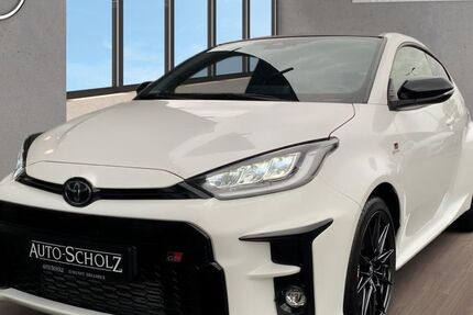 Toyota Yaris 40.227 km 36.887 € Nürnberg 90425