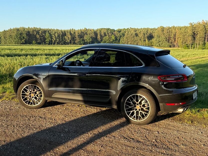 Porsche Macan 146.000 km 36.000 € Roth 91154