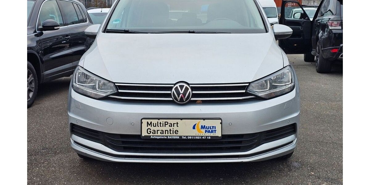 VW Touran 144.532 km 18.570 &euro; Fürth 90763