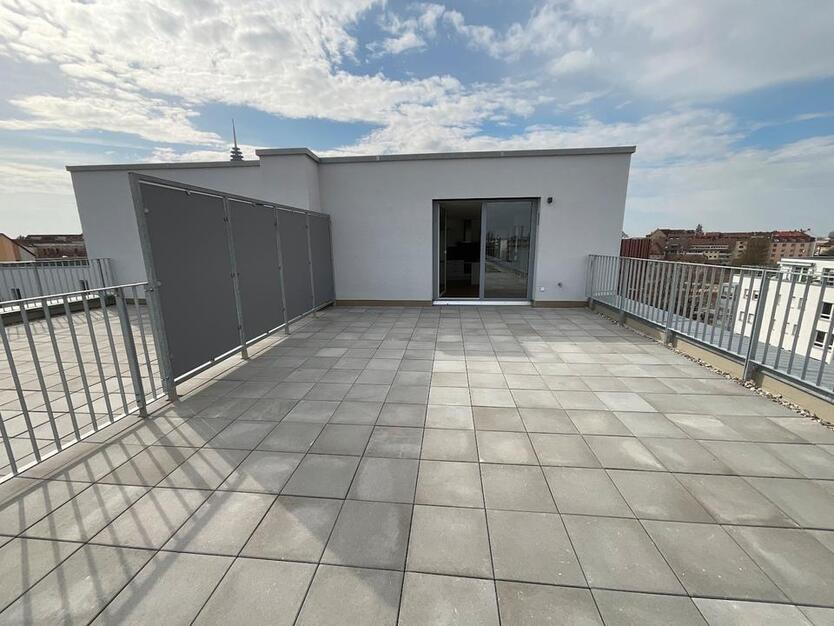 2 Nettokaltmieten frei! *3-Zimmer-Penthouse mit großzügiger Dachterrasse in Nürnberg- Hohe Marter* zimmer