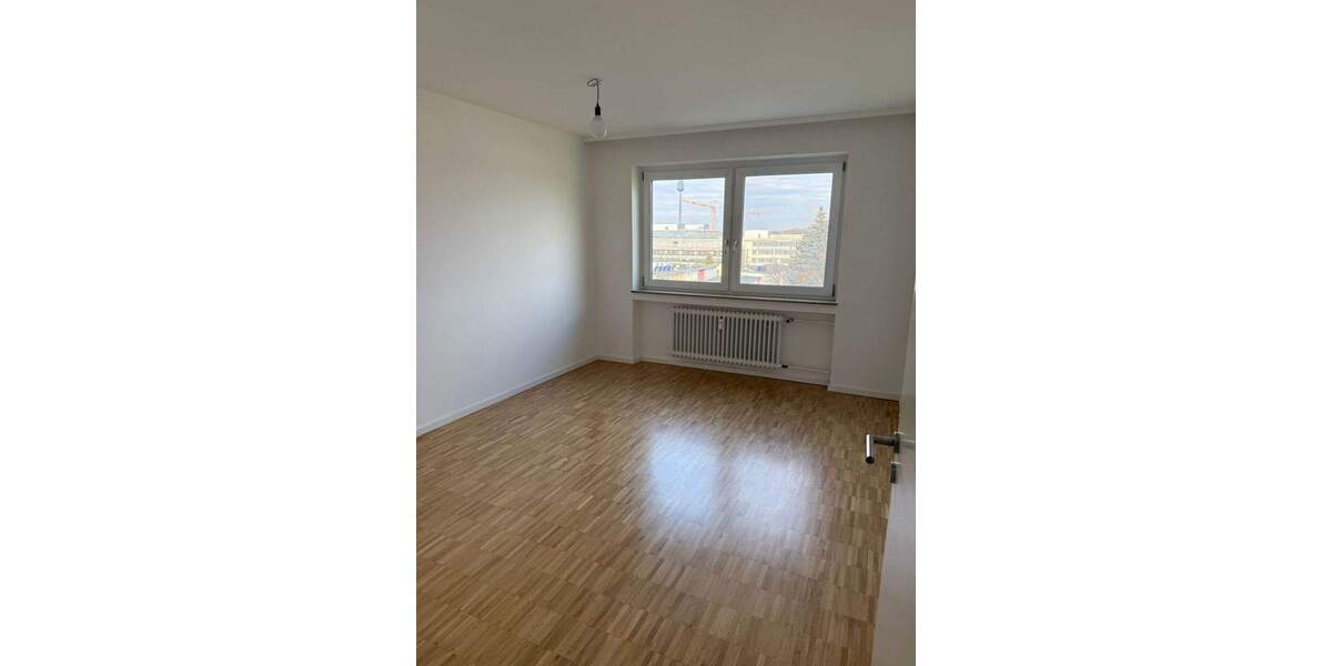 Etagenwohnung Nürnberg Röthenbach b Schweinau - 2 Zimmer, 80 m&sup2;, 280.000&euro; | Angebot:25703825