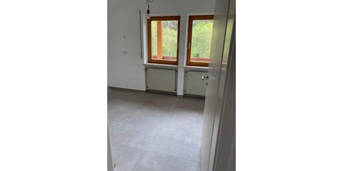 Dachgeschoßwohnung Altdorf bei Nürnberg - 3 Zimmer, 80 m&sup2;, 930&euro; | Angebot:26630189