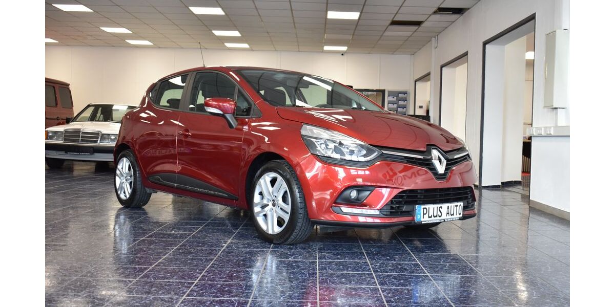 Renault Clio 70.380 km 7.880 &euro; Nürnberg 90431