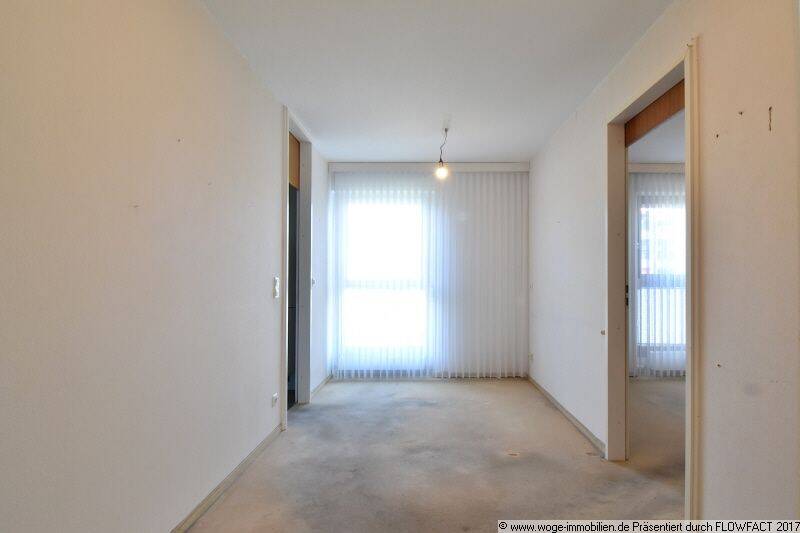 Etagenwohnung Nürnberg Langwasser - 4 Zimmer, 90 m&sup2;, 300.000&euro; | Angebot:26916872