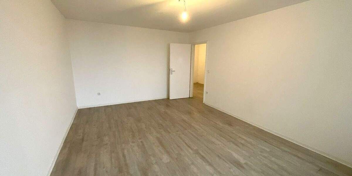 3-Zimmer-Wohnung mit Balkon, Lift und TG-Stellplatz 3 zimmer