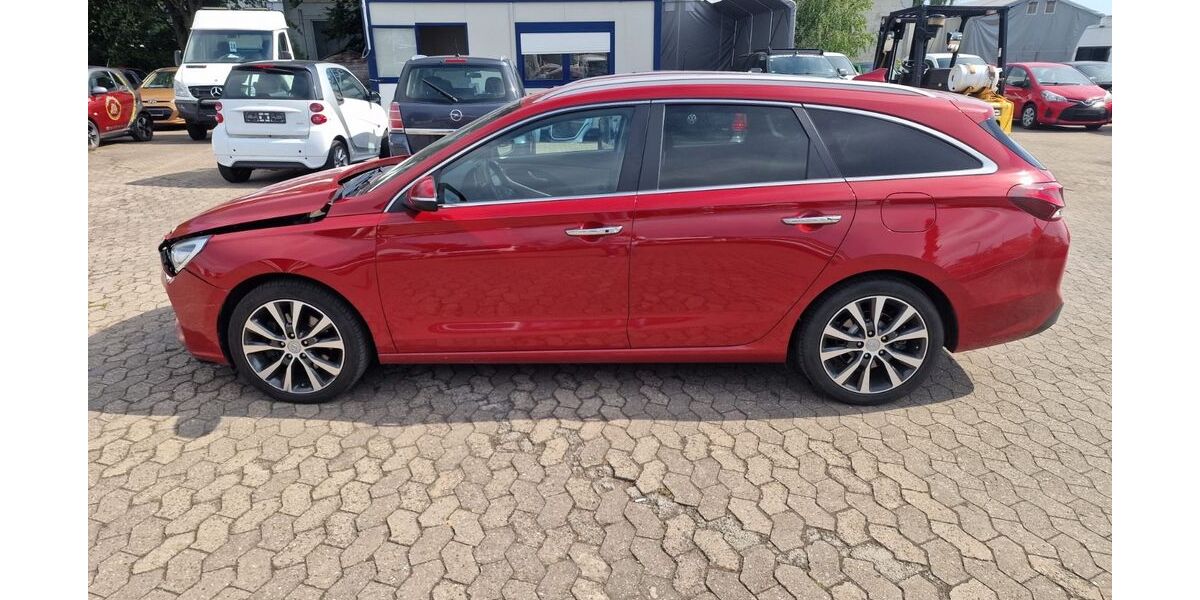 Hyundai i30 104.000 km 6.800 &euro; Nürnberg 90427