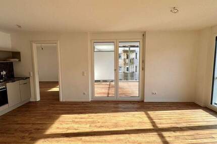 Lichtdurchflutete 2-Zimmer-Wohnung mit EBK und großem Balkon! 2 zimmer