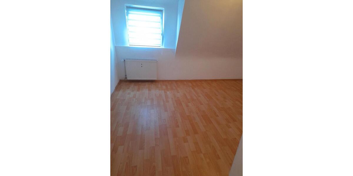 Dachgeschoßwohnung Ottensoos - 2 Zimmer, 50 m&sup2;, 800&euro; | Angebot:24783449