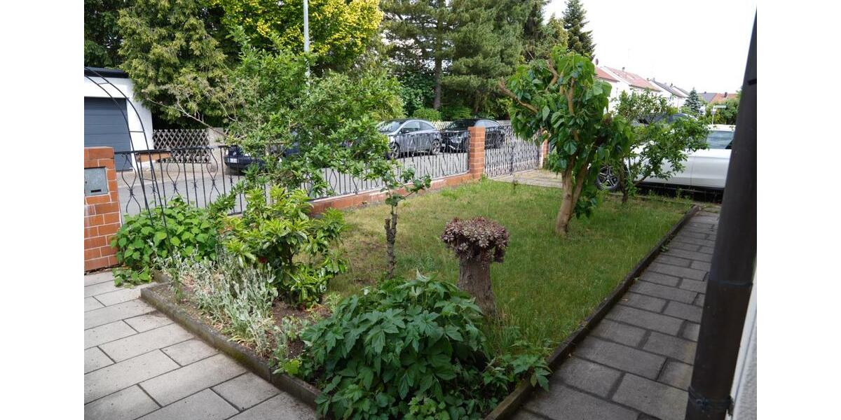 Mehrfamilienhaus, Wohnhaus Röthenbach an der Pegnitz - 10 Zimmer, 200 m&sup2;, 850.000&euro; | Angebot:26775934