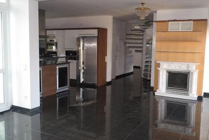 Haus Fürth Atzenhof - 4.5 Zimmer, 240 m&sup2;, 2.500&euro; | Angebot:24769094