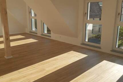 Wohnung Dormitz - 3 Zimmer, 84 m&sup2;, 1.200&euro; | Angebot:26594830