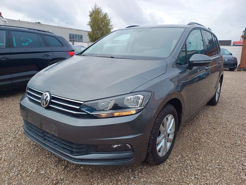 VW Touran 101.000 km 16.299 € Fürth 90765