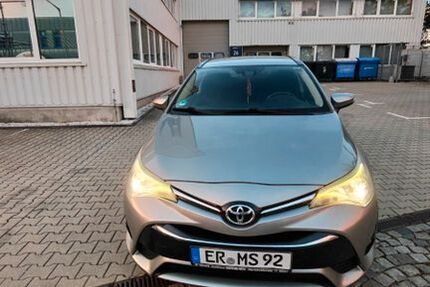 Toyota Avensis 175.000 km 8.200 &euro; Erlangen 91052