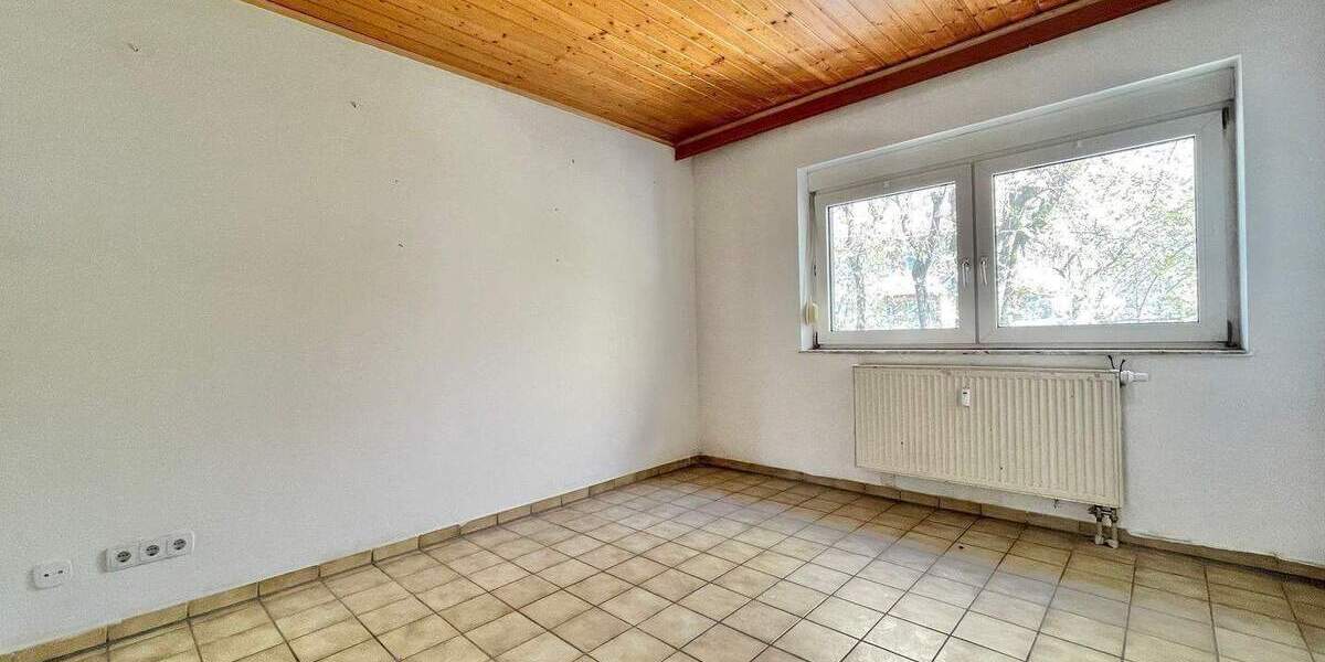 Etagenwohnung Fürth Südstadt - 4 Zimmer, 51 m&sup2;, 178.000&euro; | Angebot:24698052