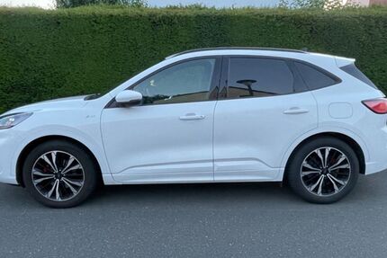 Ford Kuga 70.000 km 19.400 € Obermichelbach 90587