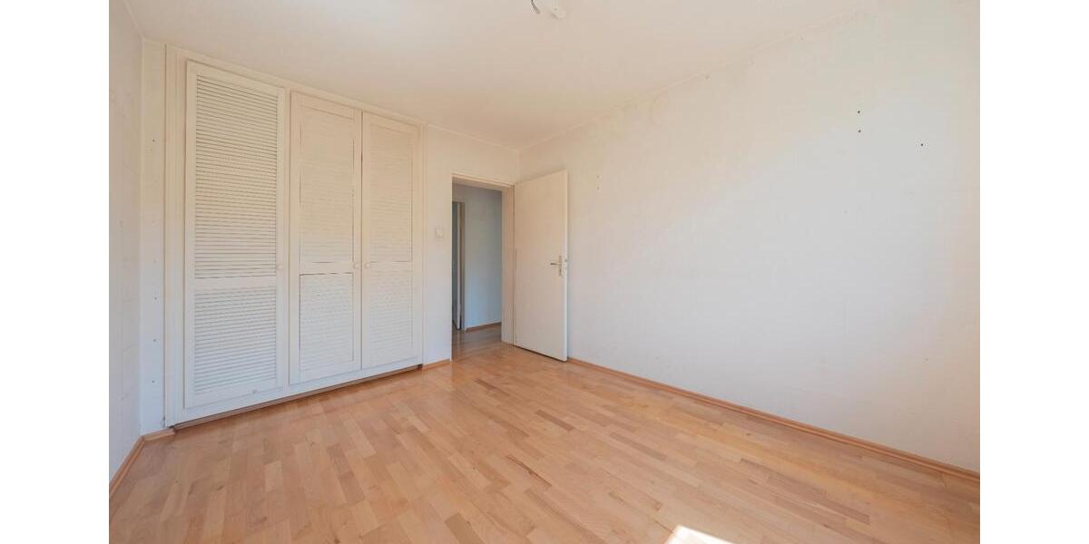 Etagenwohnung Fürth Südstadt - 3 Zimmer, 82 m&sup2;, 285.000&euro; | Angebot:27226216