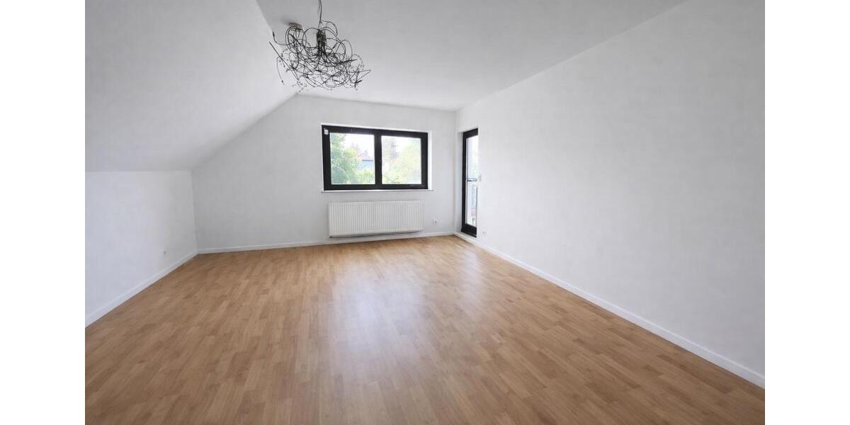 Dachgeschoßwohnung Wilhermsdorf - 4 Zimmer, 102 m&sup2;, 1.190&euro; | Angebot:25742562