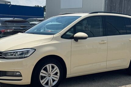 VW Touran 274.000 km 11.900 &euro; Cadolzburg (bei Nürnberg) 90556