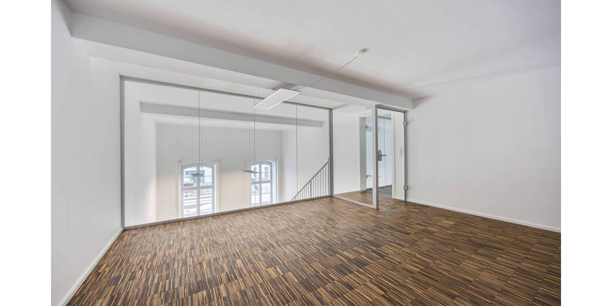Gewerbeobjekt Schwabach - 5 Zimmer, 119 m&sup2;, 1.400&euro; | Angebot:26514945