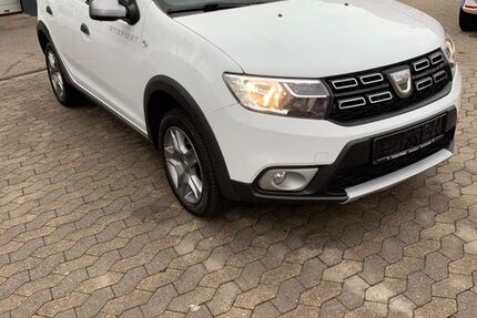 Dacia Sandero 94.000 km 9.980 &euro; Nürnberg 90475