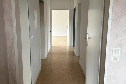 Wohnung Hersbruck - 3 Zimmer, 86 m&sup2;, 900&euro; | Angebot:25637730