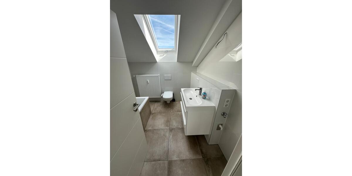 Dachgeschoßwohnung Nürnberg Rabus - 3 Zimmer, 70 m&sup2;, 980&euro; | Angebot:26288340