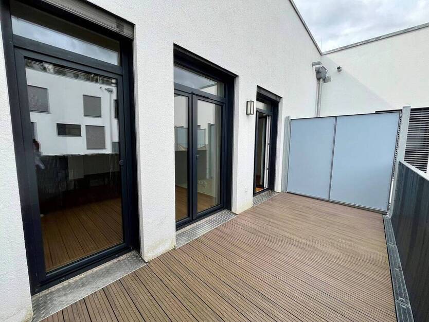 Moderne 2-Zimmer-Wohnung mit EBK und Balkon!