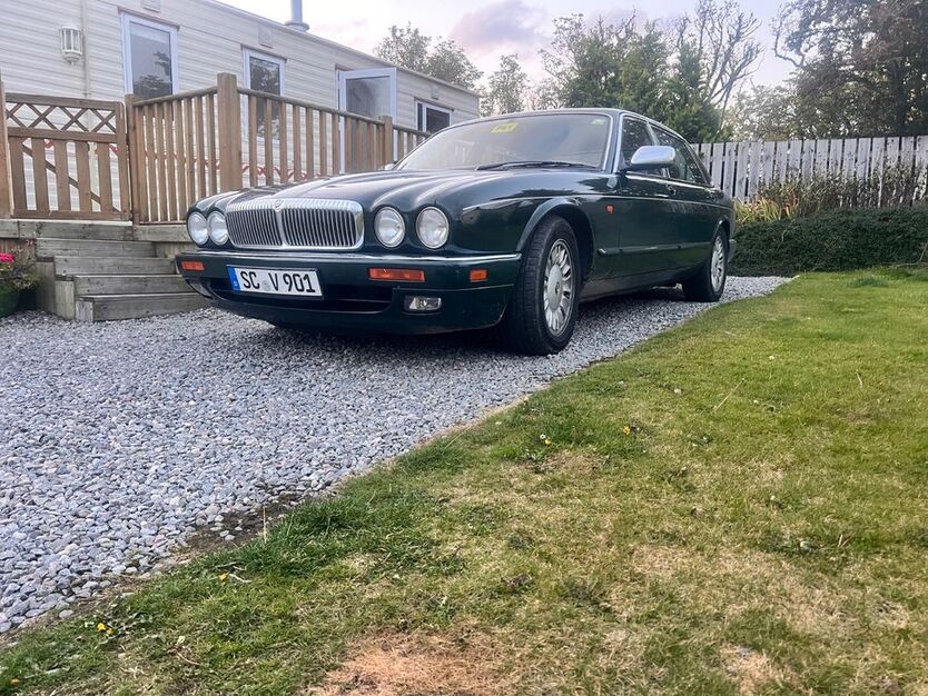 Jaguar Daimler 215.000 km 10.900 € Schwabach 91126