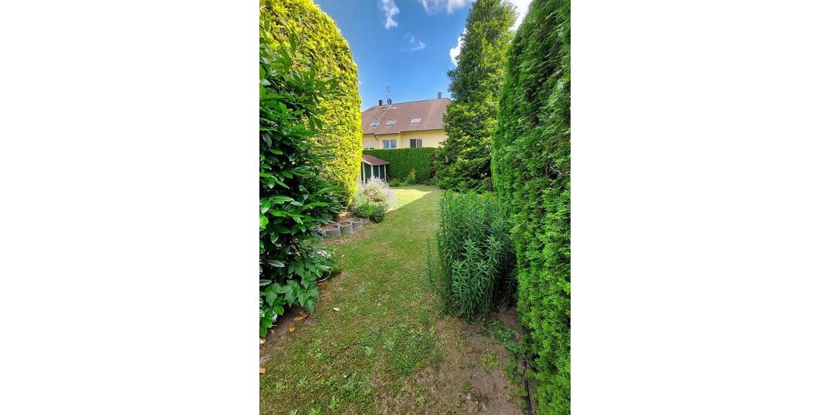 Mehrfamilienhaus, Wohnhaus Cadolzburg - 9 Zimmer, 245 m&sup2;, 659.000&euro; | Angebot:25829903