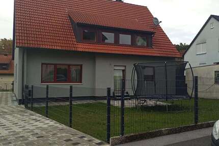 Wohnung zum Mieten in Burgthann 1.200 € 88 m² 3 zimmer