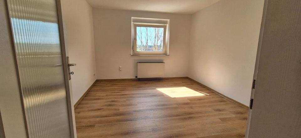 Etagenwohnung Nürnberg Langwasser - 1 Zimmer, 60 m&sup2;, 700&euro; | Angebot:26222530