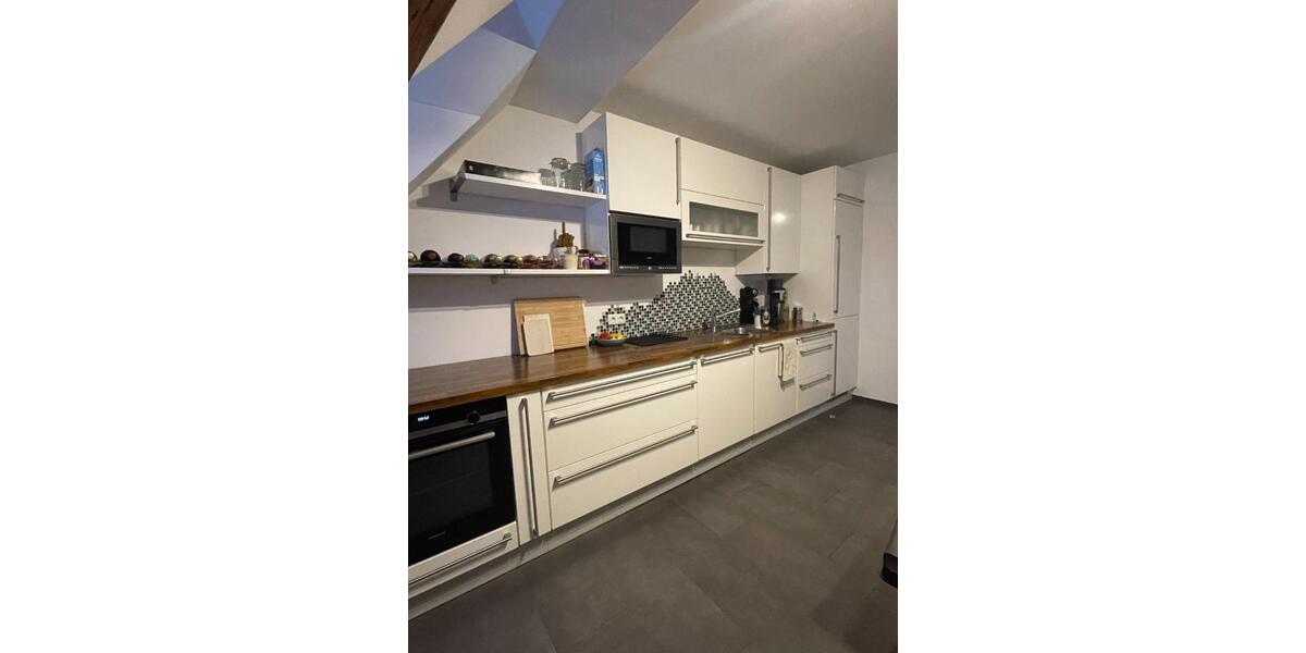 Charmante DG-Maisonette-Wohnung mit exkl. Ausstattung in Bruck 2.5 zimmer