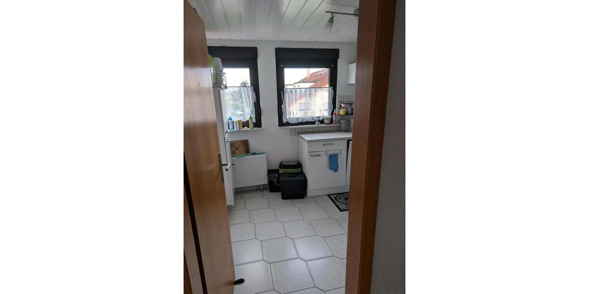 Dachgeschoßwohnung Forchheim - 2.5 Zimmer, 85 m&sup2;, 980&euro; | Angebot:27607668