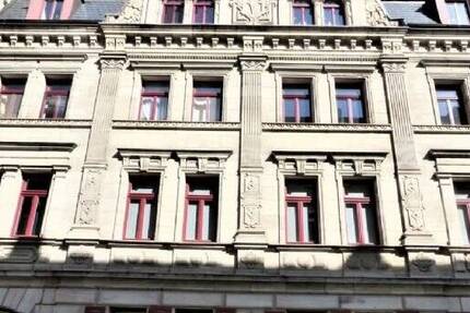 FÜR DEN ÄSTHETEN! Faszinierend schöne 3 ZW (2. OG, komplett saniert, 1a Zustand) mit Wohlfühl-Balkon in charmantem Altbau nähe Fürther Stadtpark. 3 zimmer