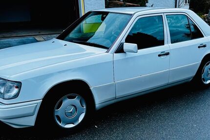 Mercedes-Benz E 200 153.000 km 6.650 &euro; Heroldsbach 91336