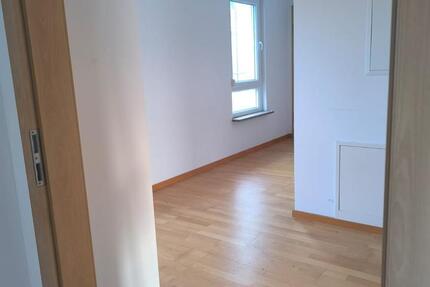 Wohnung Nürnberg Gibitzenhof - 2 Zimmer, 75 m&sup2;, 1.050&euro; | Angebot:25158081