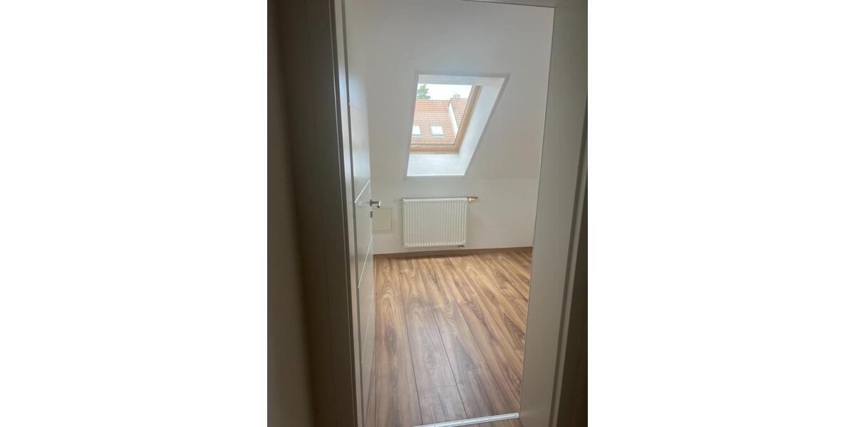 Reihenhaus Nürnberg Katzwang - 6.5 Zimmer, 132 m&sup2;, 498.000&euro; | Angebot:25310767