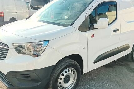Opel Combo 152.730 km 13.900 &euro; Nürnberg 90431